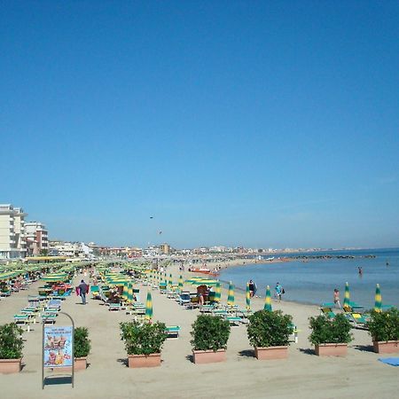 Hotel Villa Ersilia Rimini B&B 외부 사진
