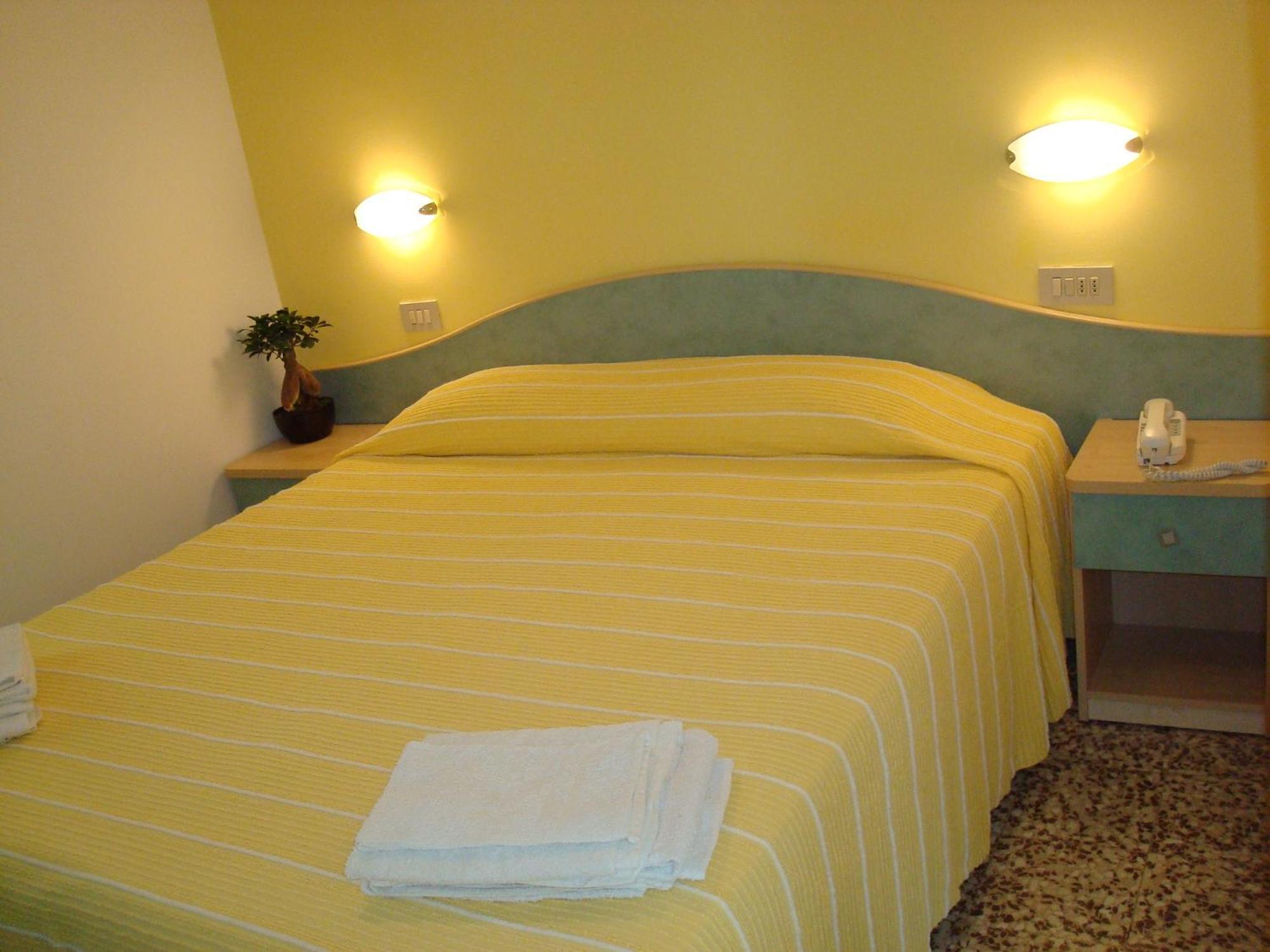 Hotel Villa Ersilia Rimini B&B 외부 사진
