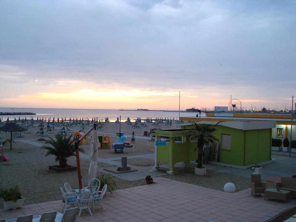 Hotel Villa Ersilia Rimini B&B 외부 사진