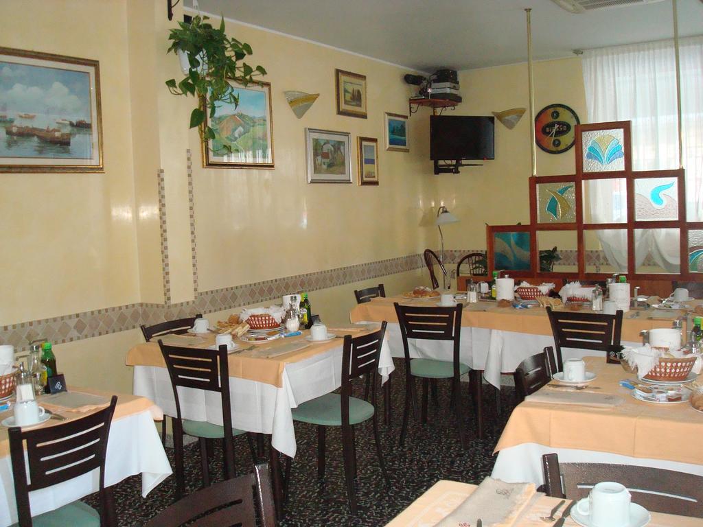 Hotel Villa Ersilia Rimini B&B 외부 사진