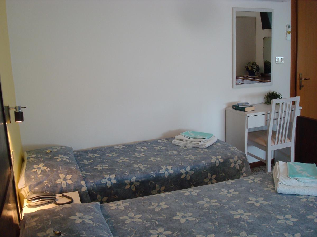 Hotel Villa Ersilia Rimini B&B 외부 사진