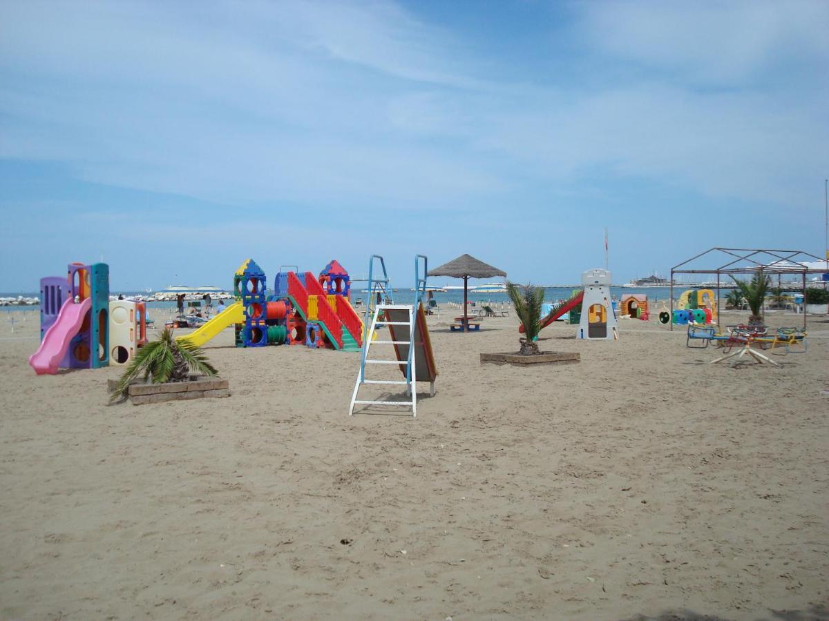 Hotel Villa Ersilia Rimini B&B 외부 사진